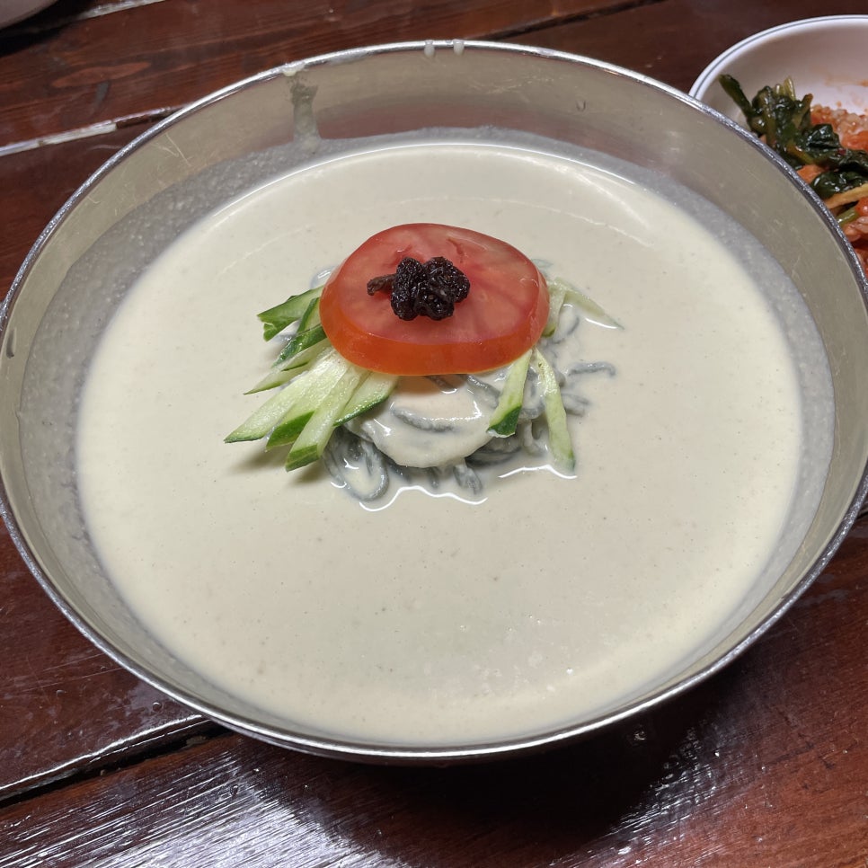 손칼국수와보리밥 이미지