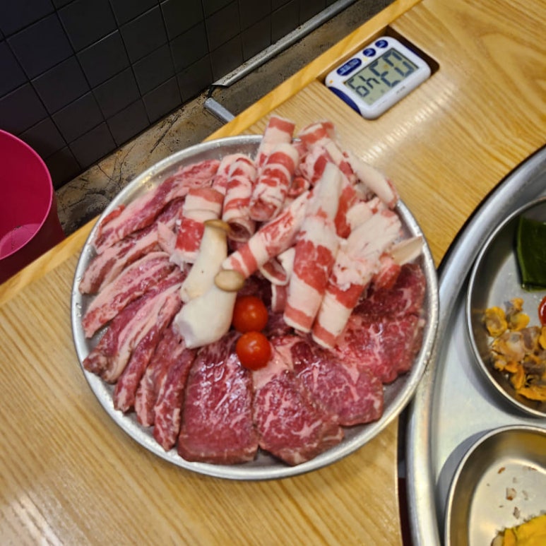 쟁반닭발 이미지
