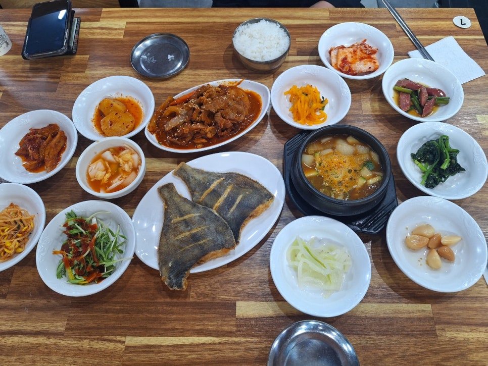 엄니식당 이미지