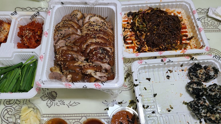 과일먹은족발 이미지