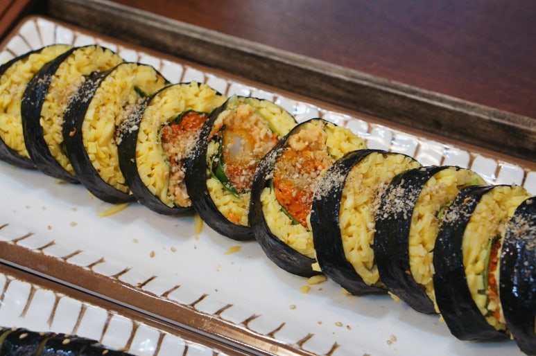 정성스러운김밥 이미지