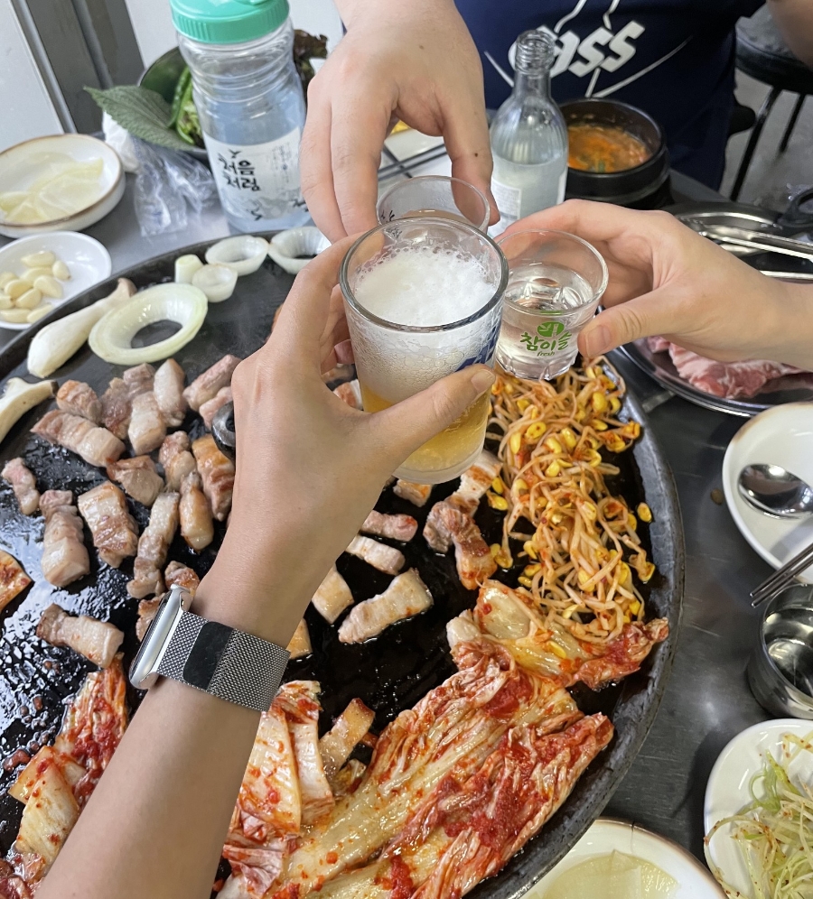 국민 솥뚜껑 생고기 이미지