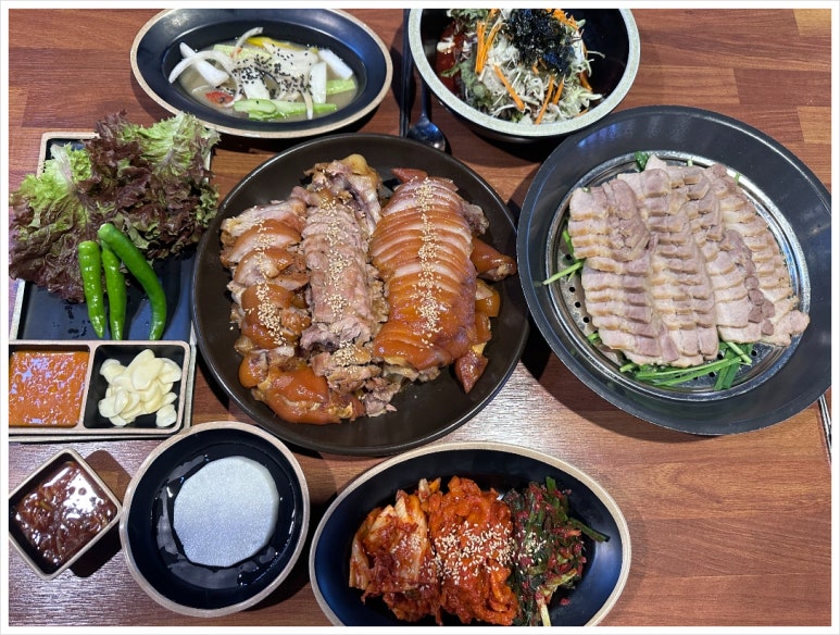 더맛있는족발보쌈 이미지