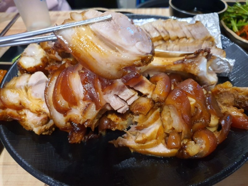 윤족발 이미지