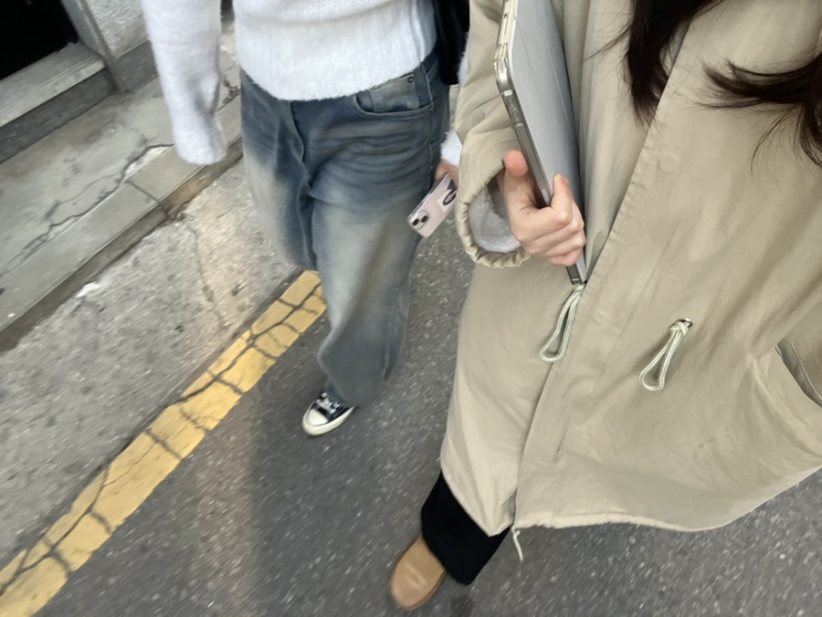 윤나는날 이미지
