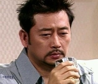 화이트 편의점 이미지