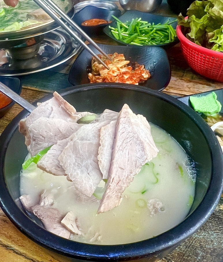 밀성돼지국밥 이미지