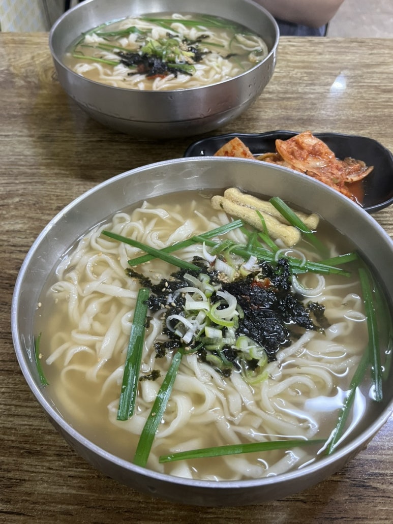 육각수칼국수 이미지