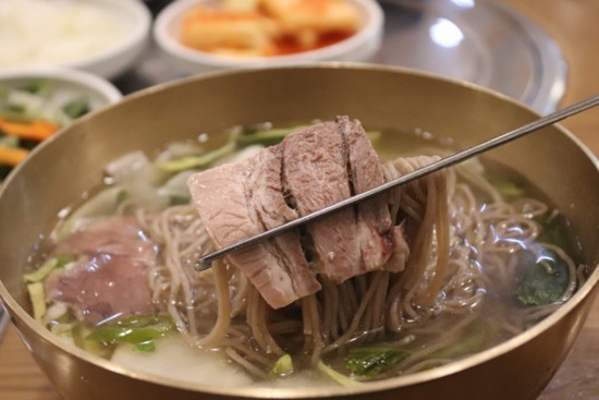 제형면옥막뚱이네 이미지