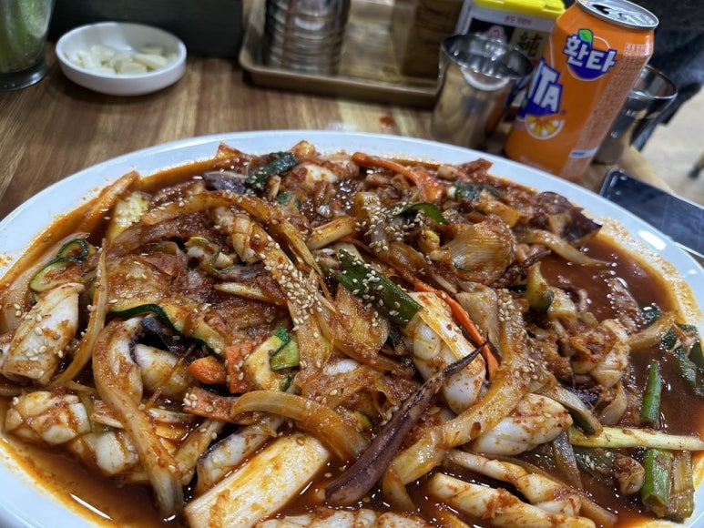 항아리칼국수 이미지