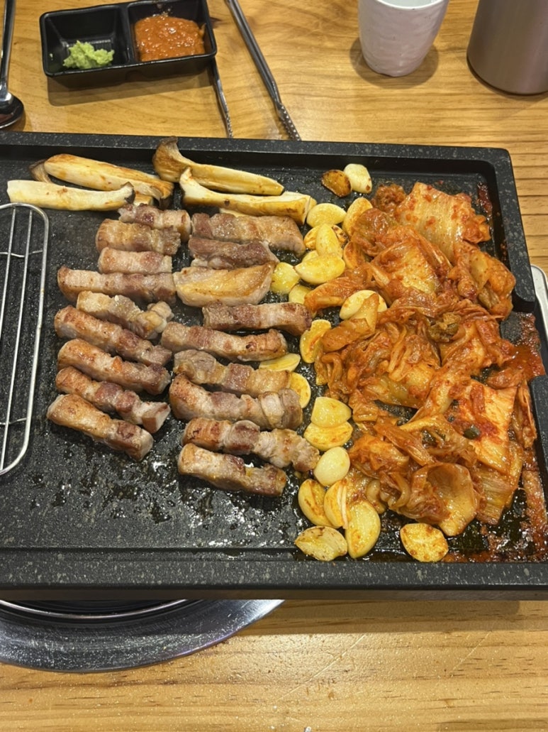 백반과삼겹살집 이미지