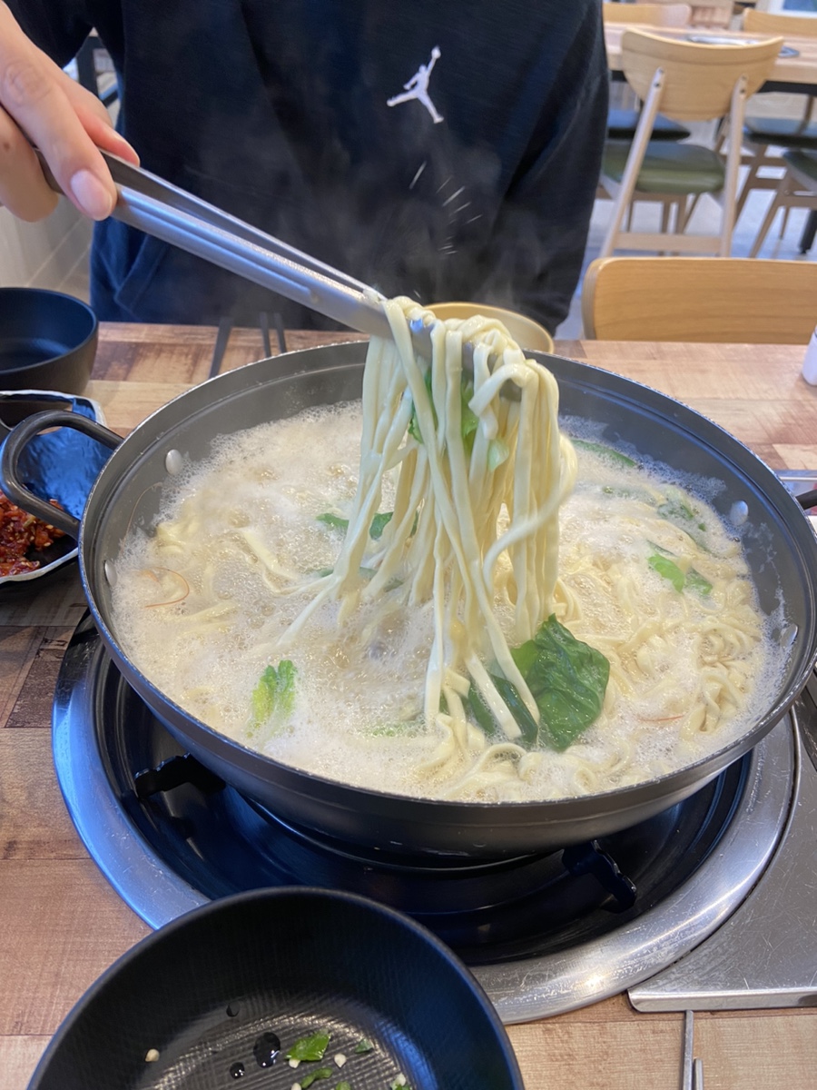 국시사랑고기 이미지