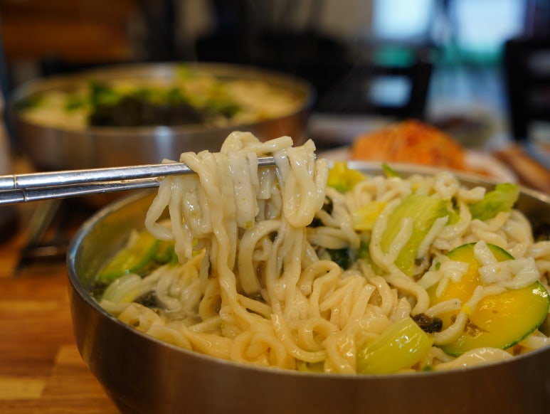 맛집손칼국수 이미지