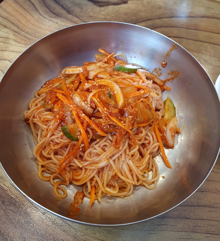 예당비빔국수 이미지