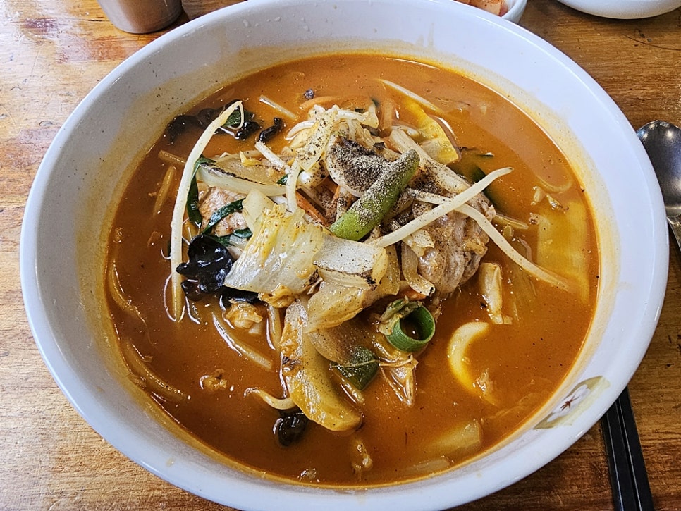 짬뽕엔닭 이미지