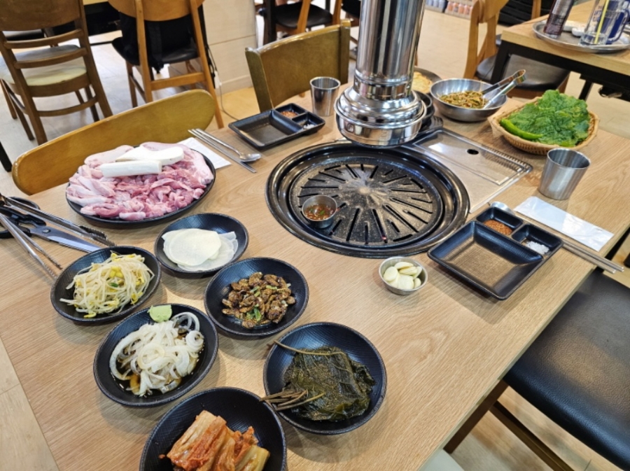 오늘도뒷고기 이미지