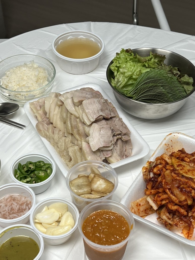 홍가네가마솥족발 이미지
