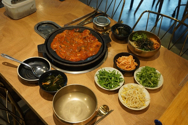 쭈꾸미일당백구월 이미지