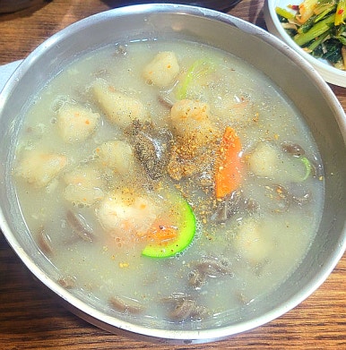 메밀밭옹심이칼국수 이미지