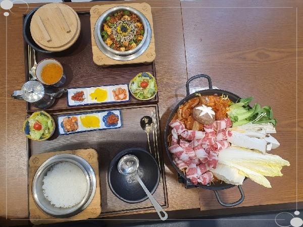 두부먹고곱창먹고 이미지