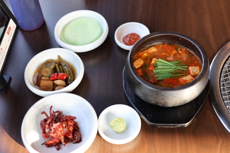 대형숯불돼지갈비 이미지