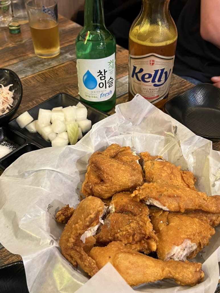 칠구통닭 이미지