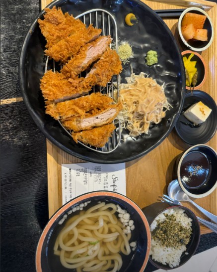 부엉이돈가스스타필드 이미지