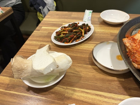 싹쓰리솥뚜껑삼겹살망우점 이미지