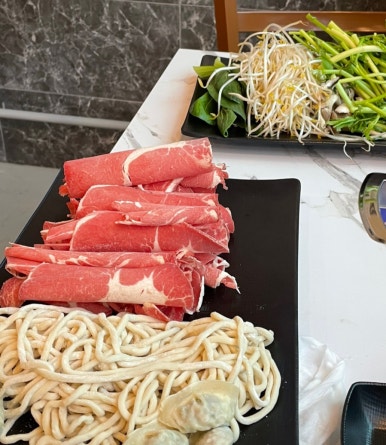 정성담은샤브칼국수 이미지