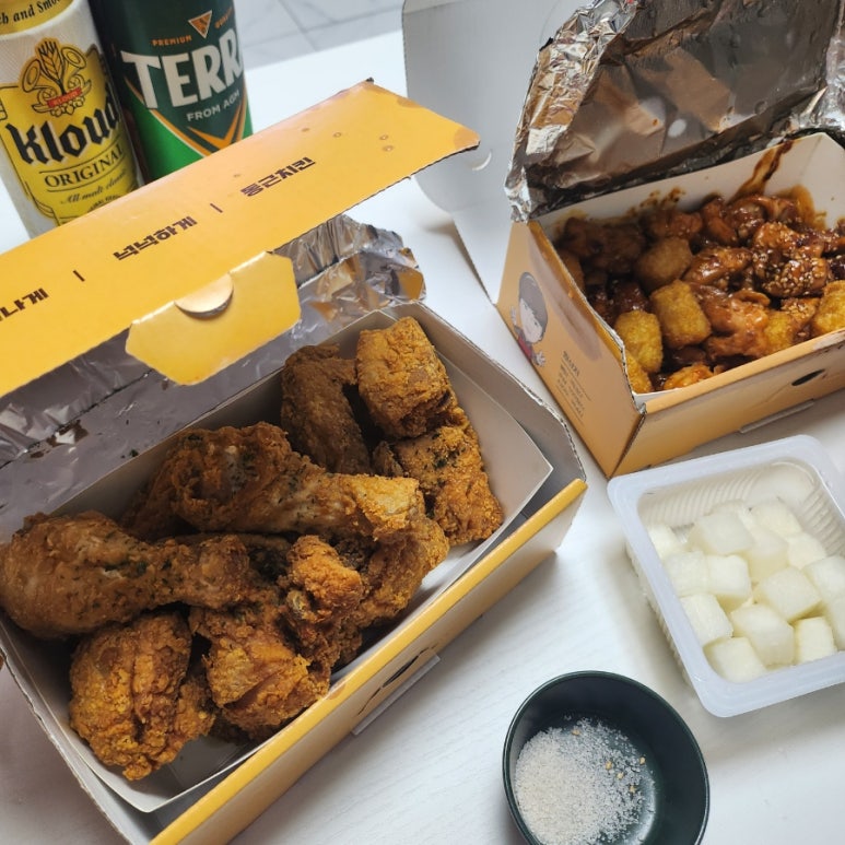 동근이숯불두마리치킨 서울역삼점 사진 2