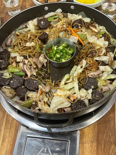 백순대본가새맛 이미지