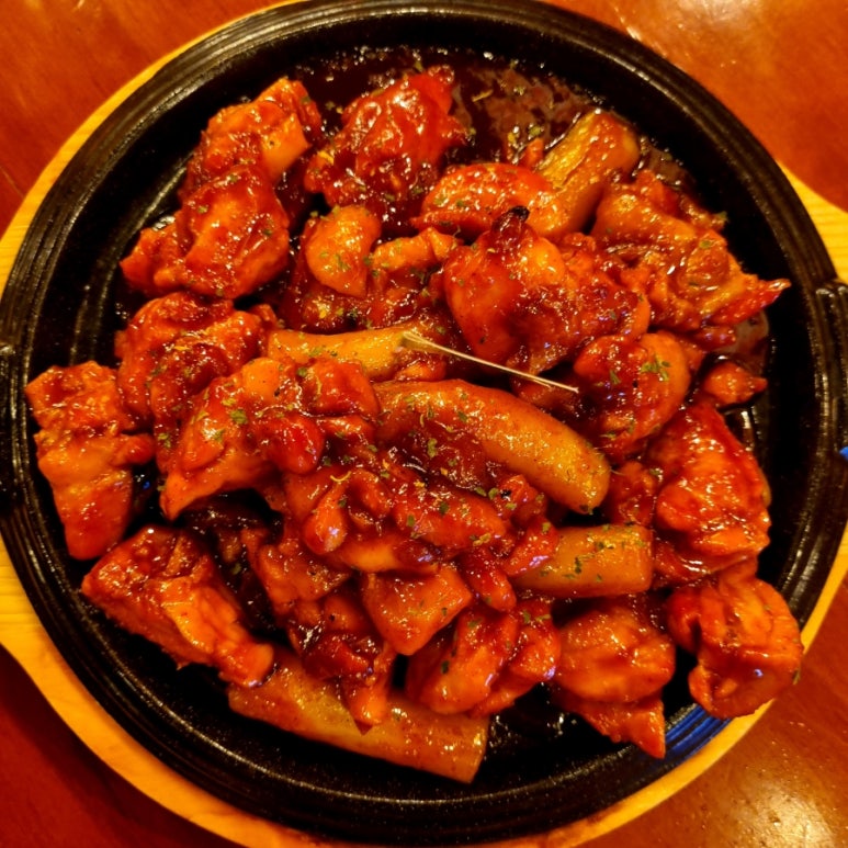 닭잡고오리발 이미지