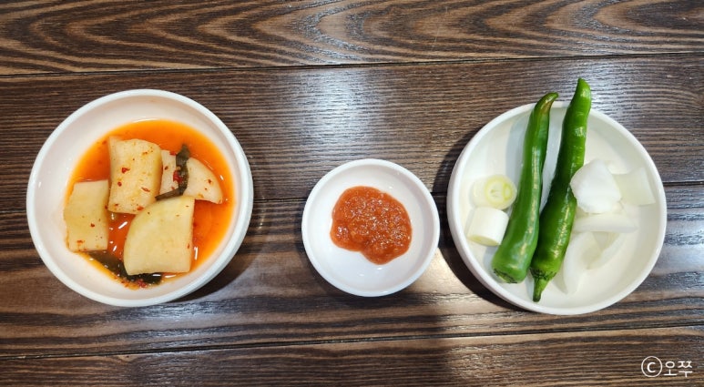 자모산 순대국 이미지