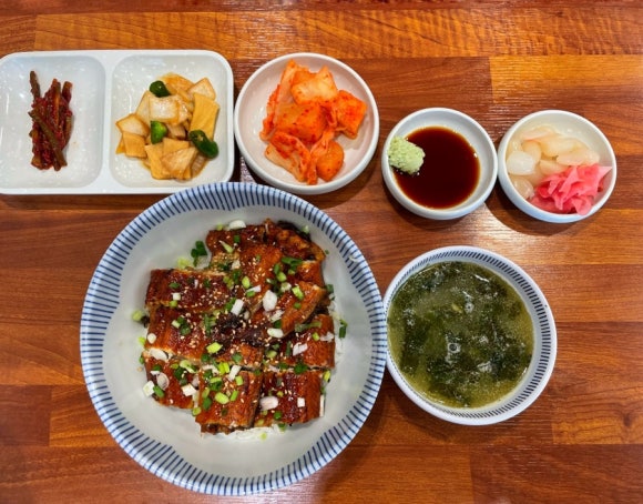 운단수산최고굴국밥 이미지