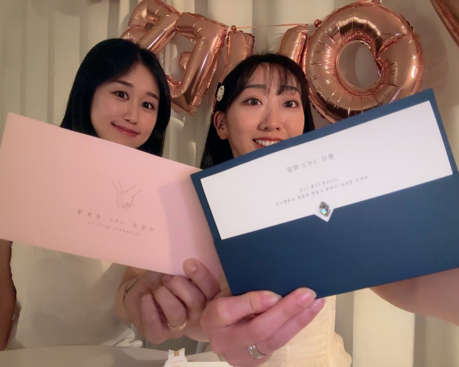 니은시옷스테이 이미지
