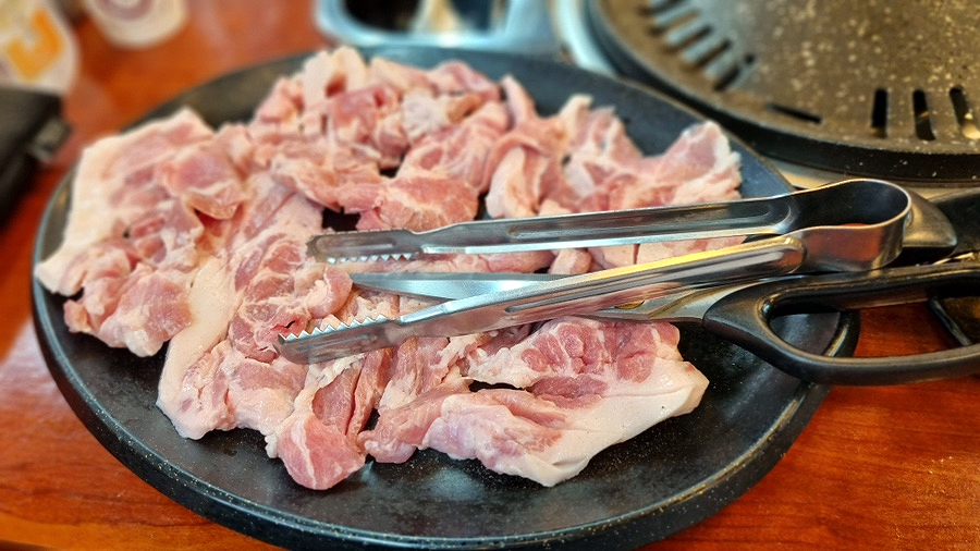 범돼지꿈식당 이미지