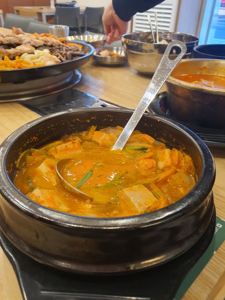 노릇노릇식당 이미지