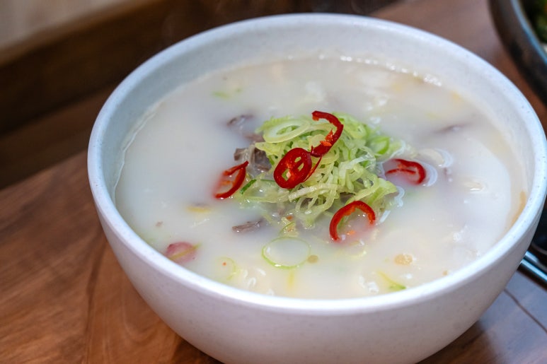 깊은솥칼국수 이미지