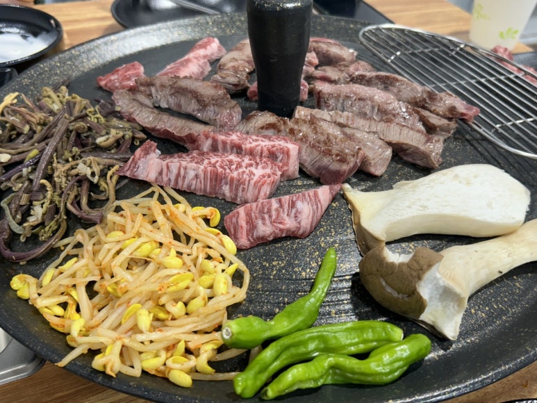 돼지가왔소 이미지