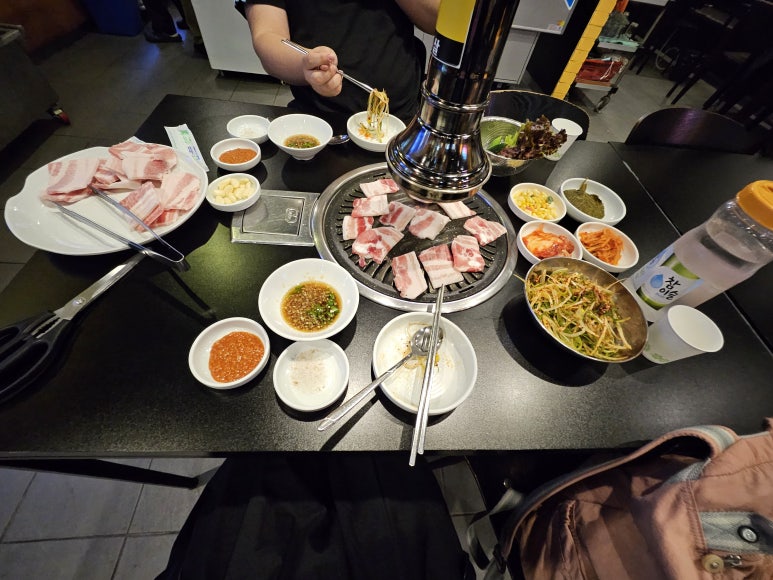 해방삼겹살 이미지