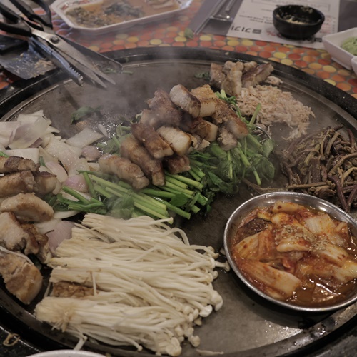 소먹고돼지먹고 이미지