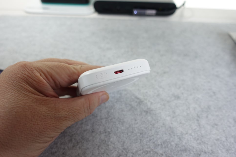 알로코리아 아이폰 15프로 맥세이프 고속 무선충전 보조배터리 추천 [5000mAh] 이미지 10