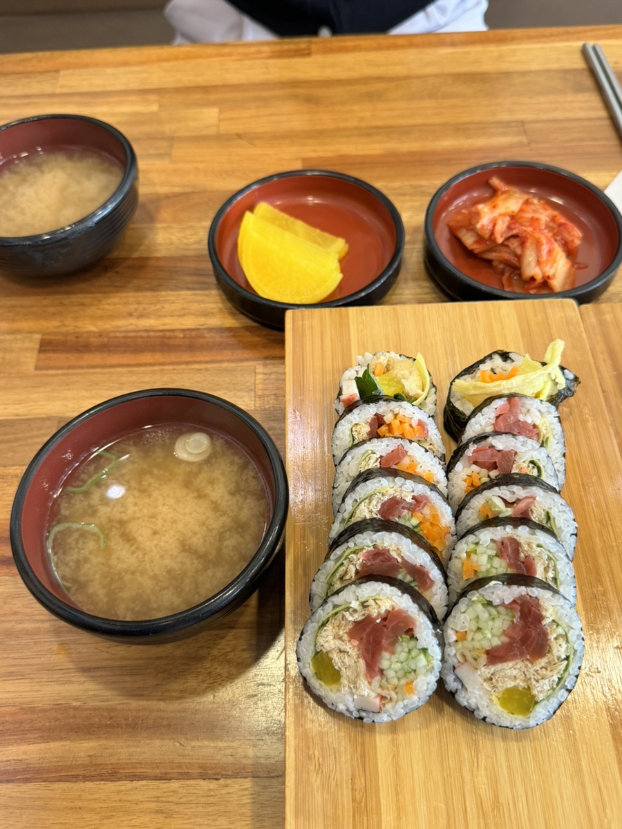 다래김밥 이미지