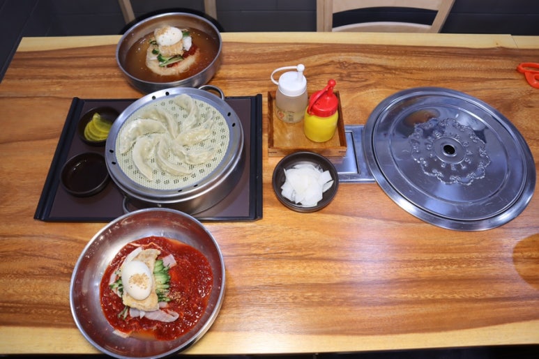 황금밀면 이미지