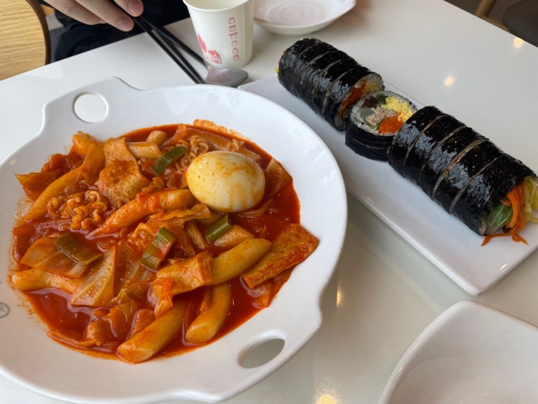 여우애김밥 이미지
