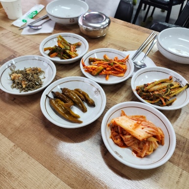 더 봄날 캠핑장 이미지