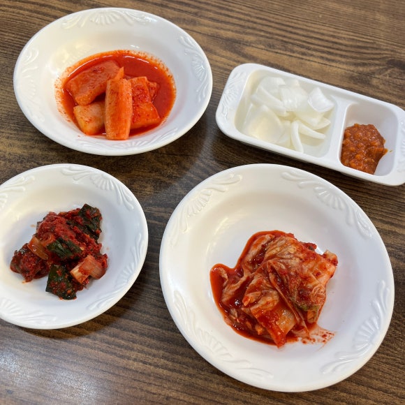꿀꿀이족발집 이미지