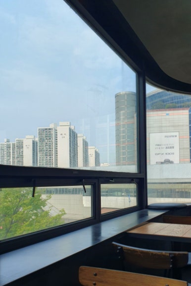 투썸플레이스동서울터미널 이미지