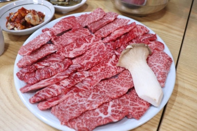 참고기 식육식당 이미지