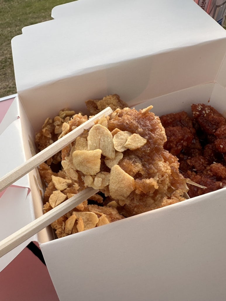 큐큐치킨 이미지